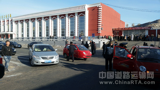 [内蒙古]扎兰屯市召开治理整顿火车站站前秩序专项行动协调会(图文)